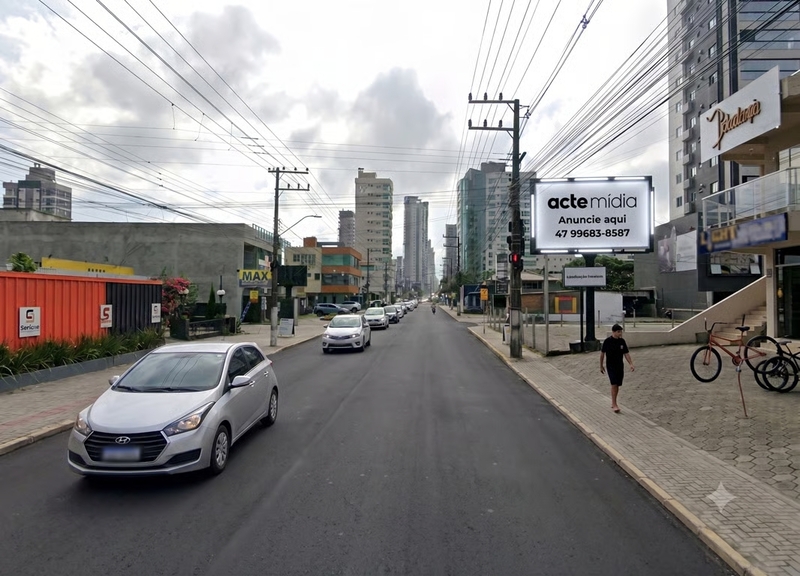 Frontlight — Hironildo, painel Acte Mídia na Av. Hironildo Conceição dos Santos, Pereque, Porto Belo